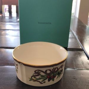 Tiffany holiday bowl